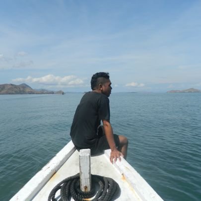 DjhoIzmail's profile picture. Bercerita dari Kampung di https://t.co/iqNKvdnlGd | Masih merasa jika cewek ber-KACAMATA itu manisnya DOBEL.