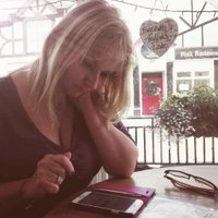 Melanie Underwood (@melljunderwood) 's Twitter Profile