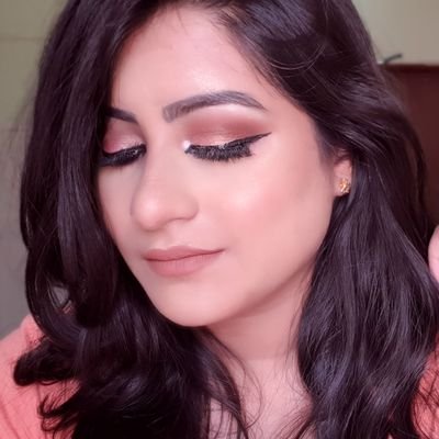MUA😍
.
BLOGGER😻
.
FOODIE😘
.
Ig:@maryamnazreen