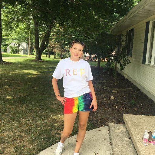 hey my name is kayla! i'm 26 and I've been a Swiftie since '07 | coffee, doggo and book lover | taylor swift is my life| 1989 060315 CLE show, REP show 7/17/18♥