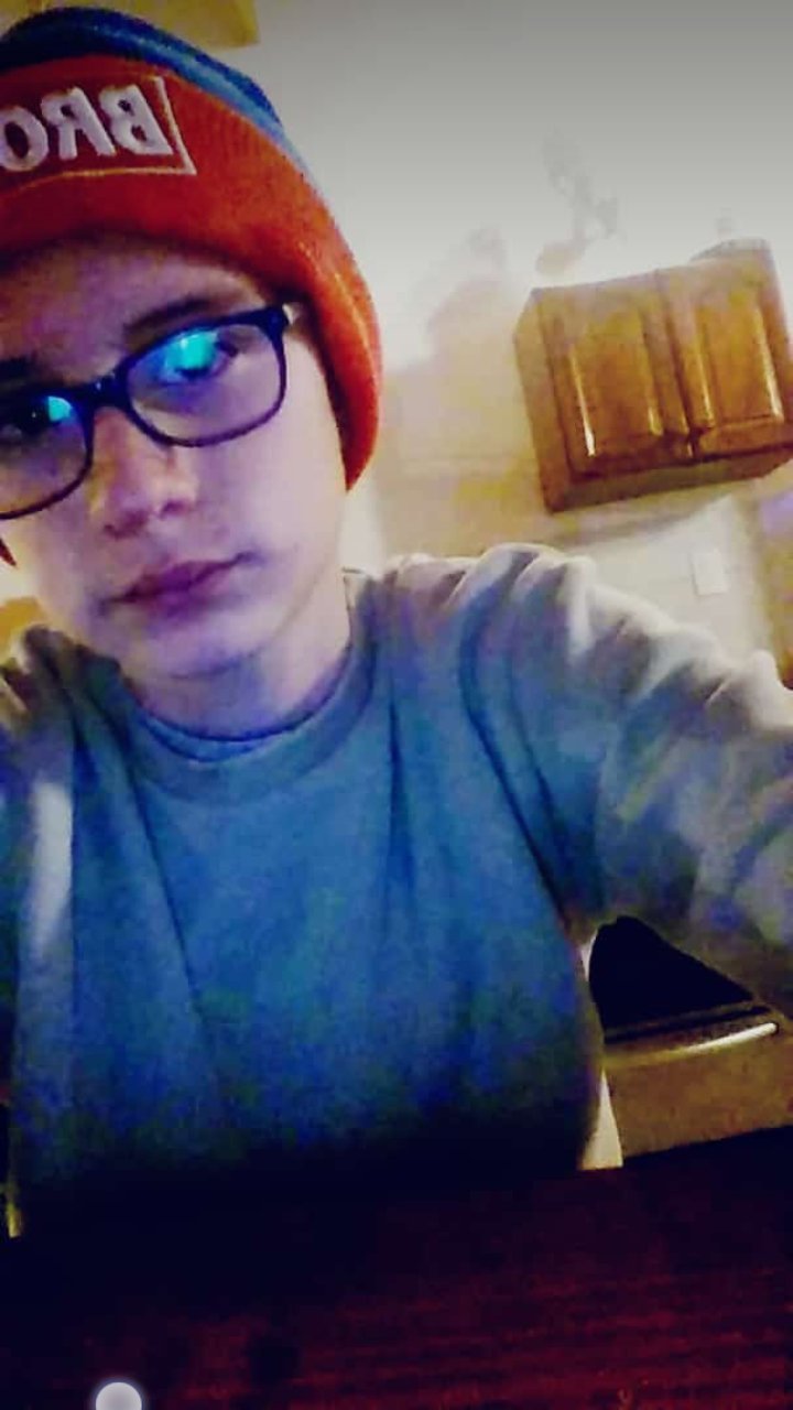 UriiOranges's profile picture. Skeree?