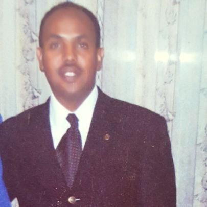 Somali social & political activist, human right advocate, researcher/writer. Train as an environmentalist. Strives prosperous, peaceful & united Somalia.🇸🇴🇨