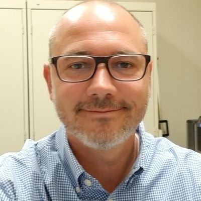 Integrator. Collaborator. Hands-on executive leader focused on cultivating customer relationships, and generating new revenue streams. Bestselling author.