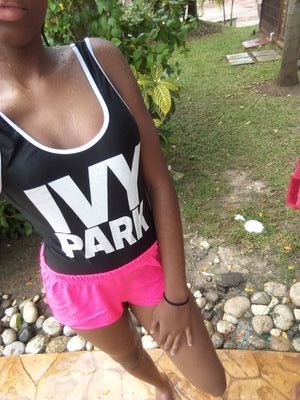 Queenbe23697789's profile picture. I'm unique
Jamaican_queen_bee
Beautiful, smart, optimistic, ambitious, tenacious etc. 
Stubborn