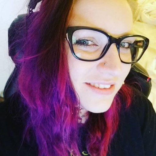 Twitch streamer, cosmetologist, law school goals. Owner of a small handmade wire wrap jewelry business. Has fur babies for kids.