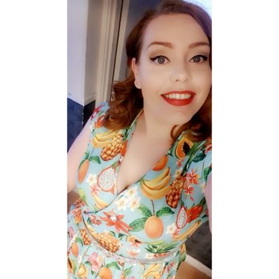 History Teacher. 👩‍🏫
Lover of vintage clothing but not vintage values. 
Hodgepodge of RPDPR memes and teaching tweets.
She/Her