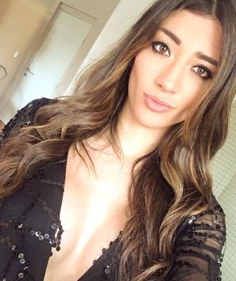Simply gorgeous and kind hearted. Love to meet new people and makes new friends of course..... Yeah