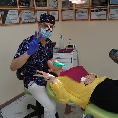 Bwi6hzNKPrXmXmY's profile picture. https://t.co/THU9zdCfE5
-Виниры
-Люминиры
-Протезирование
-Имплантаты
-Профессиональное отбеливание
-Гигиена полости рта
-Лечение кариеса