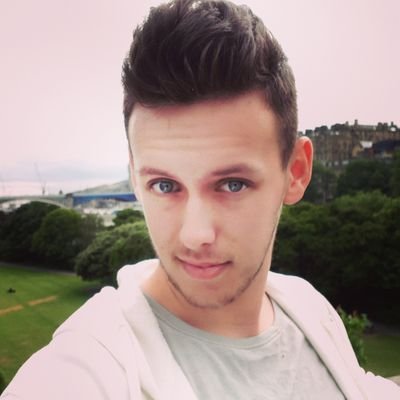 therealben_e's profile picture. 