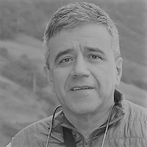 Economista, asesor, consultor en temás ambientales.