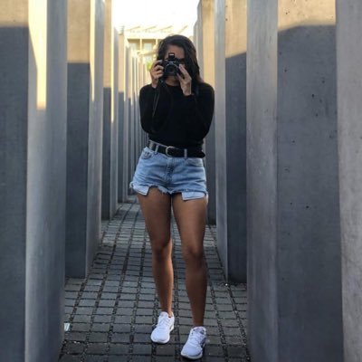 kaylaroseQT's profile picture. ❁ ❁ Trying to live in the kindest way possible ❁ ❁