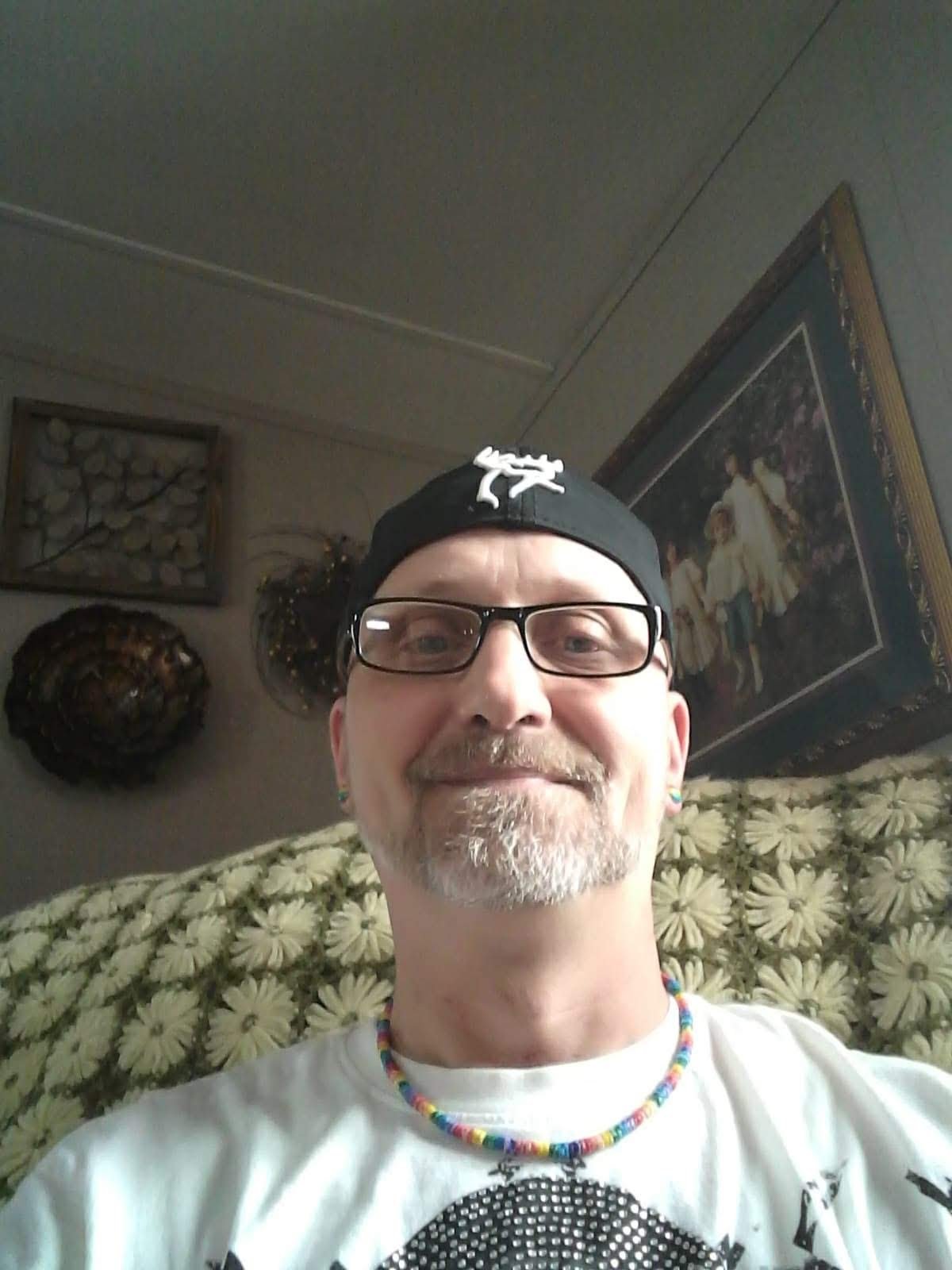 Richard80957677's profile picture. I'm totally Gay wish women would leave me alone