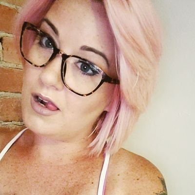 Girl gamer. Not great, but entertaining to watch! Check out my twitch account - https://t.co/k9XQwueiBM