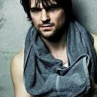 AshleyW87088393's profile picture. Female. Animal lover country music lover love vampire academy and bloodline books