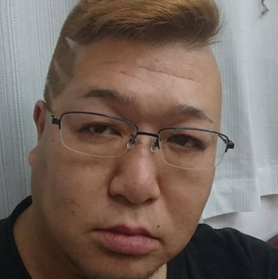 ekonet4's profile picture. 和歌山生まれの和歌山育ち◆28歳で天罰車に跳ねられ生死の病院生活から半月で意識回復！◆2010年通り魔に刺されて現在車椅子と近距離なら2本の杖生活…身体障害者3級精神障害者2級です◆何かと大変ですが前を向いて一歩一歩頑張ってます
