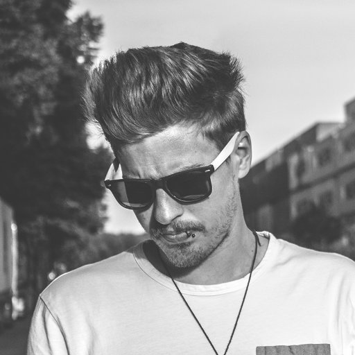 bl4nkpunkteu's profile picture.