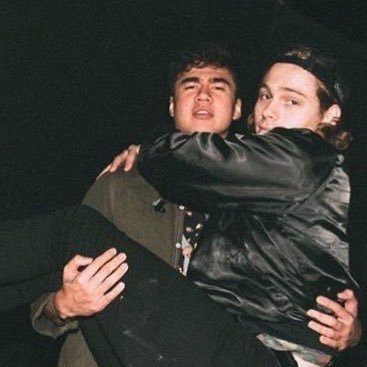 “Don’t worry, you won’t be lonely”. SHINeeWorld 💞 5SoSFam 💞 LimeLight 💞 moreee