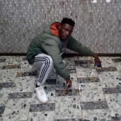 Black jigga nigga from 0982
I listen to trap music and also rap shii
dreams do come through