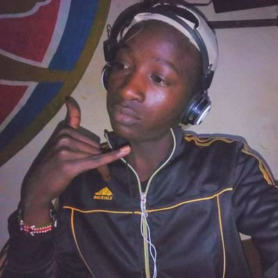 |Man u supporter|Engineer in I.T|Dont have EXs|Still nafanya Rap|Fun of RnBs&hiphop&Reggea nikipeleka veve|Kenyan| I ain't deal with bitches/Nicur😂