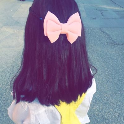 أٌم وطالبة خادمه لكتاب ربي الثبات والجنه🍀🍀
