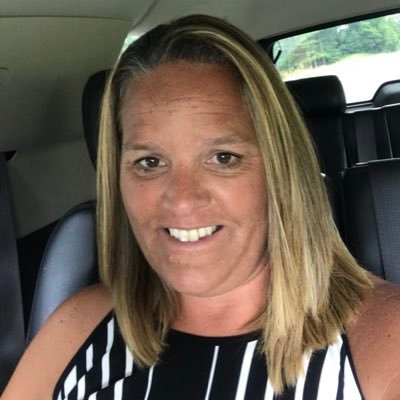 Daughter, sister, wife, mother, teacher, coach, friend, Christian . Teacher at JMS and coach at DCHS softball⚾️