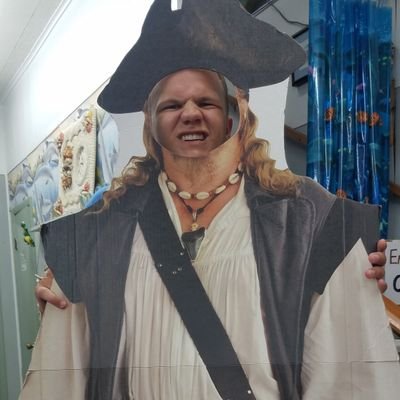 Mikey_the_Mann's profile picture. Life isn't a dress rehearsal. Break a leg!