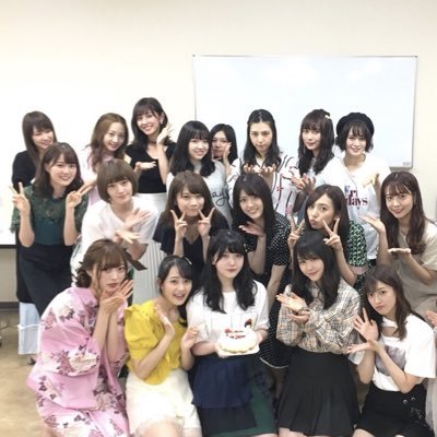 9gN3Cp75eeA2Wj7's profile picture. 欅坂46//長濱ねる/ 小林由依/齋藤飛鳥 /西野七瀬/中村麗乃が好きな人はフォローよろしく！ 坂道ファンとつながりたい高2です！ 推しメンは西野七瀬、小林由衣、中村麗乃です！