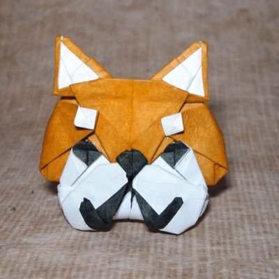 一匹柴犬 折り紙作品 柴犬 創作 折り 一匹柴犬 昔折った柴犬 をリニューアルしました 下半身を改善 だいたい説明できる折り方にできたので いつか 折り図描きます Origami Dog 折り紙 折り紙作品 柴犬
