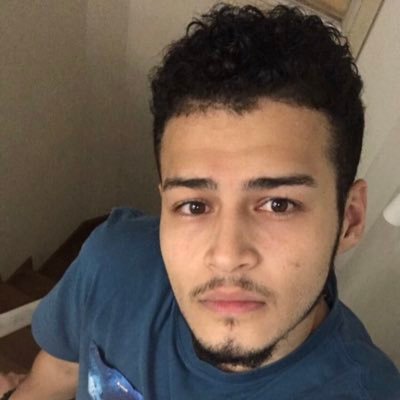 Tenho 23 anos moro em Guarulhos São Paulo