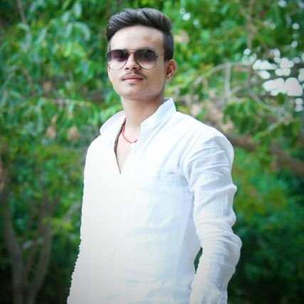 SachinS96897290's profile picture. ना हारना जरूरी है, ना जीतना जरूरी है,
  जीवन एक खेल है, खेलना जरूरी 
       
              



                
                

               महादेव