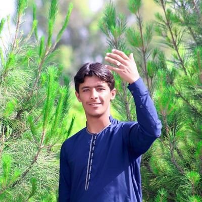 هیچاته اجازه نه ورکوم
چې په قبر مې وژاړي
ځکه کله چې زما د ژاړه ډک ژوند وه دوی خندل♞