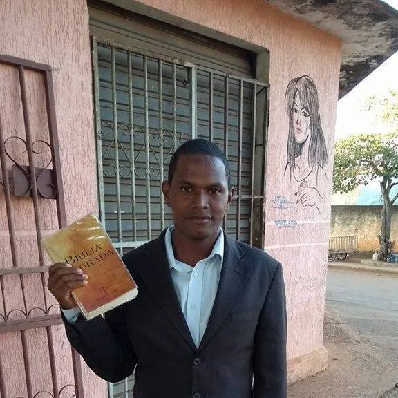 AvelinoSanttos's profile picture. 