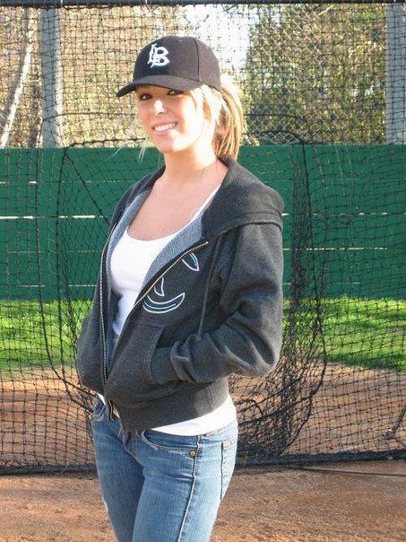 MelAKneeStanley's profile picture. Lived all over, now live in LA. The name is Melanie, but that wasn't available here haha.