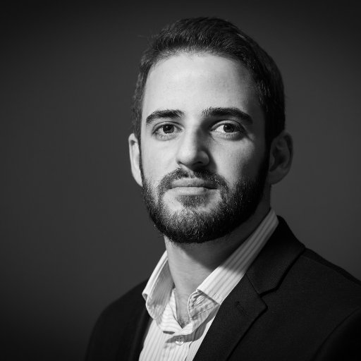 Head of @ExtremeNetworks Channel for the UK and Benelux regions Part time #pilot of a #piperPA28 #AI #Cloud #machinelearning #IoT #DigitalTransformation