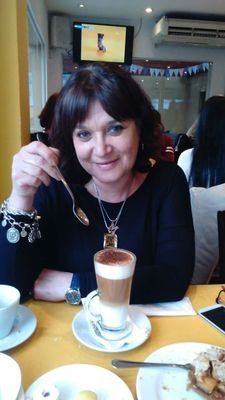 MiriamV57566430's profile picture. artesanía en macetas