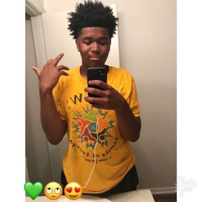 LongLiveAndre💙🙏🏾🕊. Sen19r🎓. YoungestInCharge💙💸🗝. Trust nobody 🤷🏿♂️
