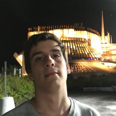 hifriendsimzach's profile picture. pants on or pants off I'm an unstoppable force