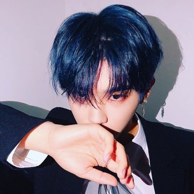 prince_j0Jo's profile picture. they/them danmei/baihe/kpop/anime 🇨🇦 PLLI 💙💜💗❤️🖤