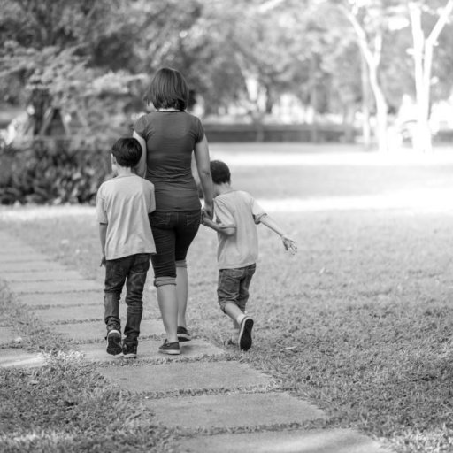 FournMar's profile picture. Maman célibataire de 2 trésors, la vie est un combat de tous les jours mais elle vaut sacrément d'être vécue!