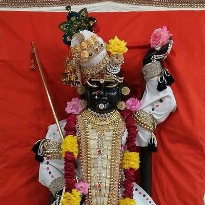 अगर हुआ मेरे धर्म पर घात तो मैं प्रतिघात करूँगा,
मैं हिन्दू हूँ, हिंदुत्व की ही बात करूँगा। जय श्री राम🙏
✊तुम जितना मुझसे टकराओगे मैं उतना कट्टर होता जाऊंगा।