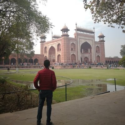 azlikhairi's profile picture. All the desirable things in life are either illegal, expensive or fattening or married to someone else.