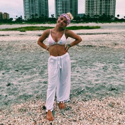 cece_derose's profile picture. insta: celeste.derose snap: ccderose026