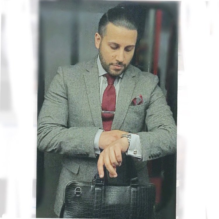 Content creator • Entrepreneur • Freedom seeker😎👔
I am a self-starter and very energetic..