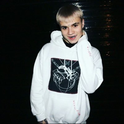 Crwv_Mods's profile picture. CrwvYT