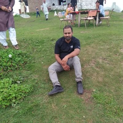 fawadali123's profile picture. 