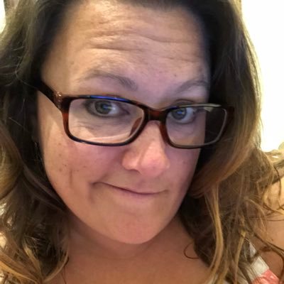 Mom first. Be kind. Always. Sports Fan 🏈🏒🏀 🤼‍♀️ & Cuse Lax Fanatic 🧡🍊🥍 GO BILLS!