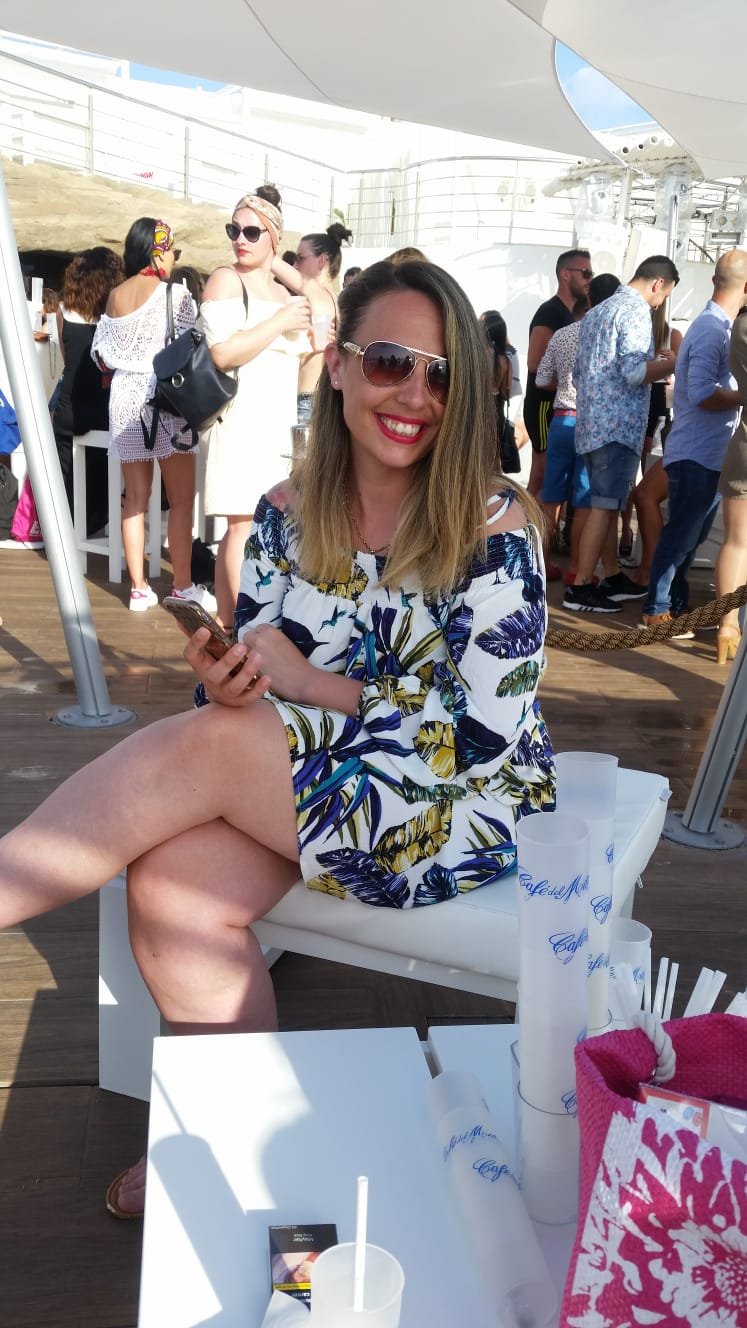 DeDeH86's profile picture. head of events @EastLondonFGC