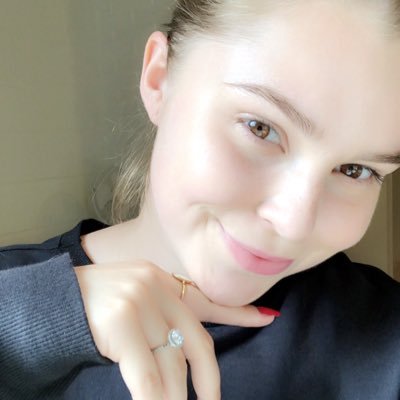 Hiiiiii! im a FORTNITE STREAMER 🎮🎧 Make sure to check out my Twitch account: Maybrae ➰ Fortnite - https://t.co/UgnqaAcKbs want to become Affiliate !!