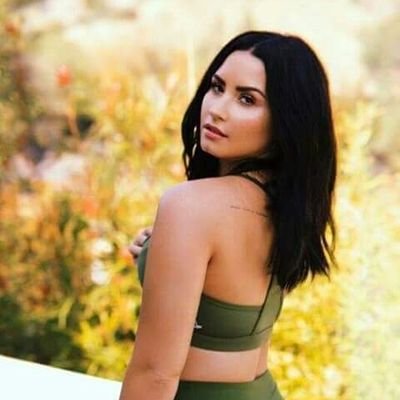Francis65726469's profile picture.