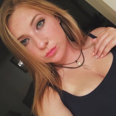 ashleyfigurski's profile picture. UCF 22’ snapchat:ashleyfigurski